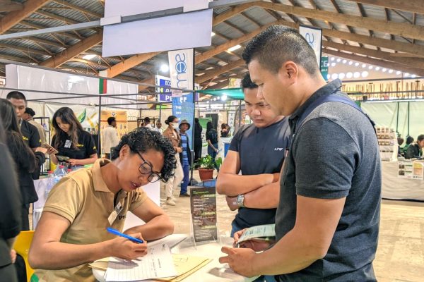 Développement & Impact Rural Développement & Impact Rural